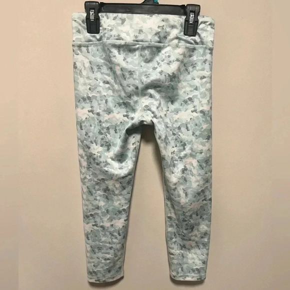 Girls Athleta size XL 14 crop leggings - Picture 2 of 3